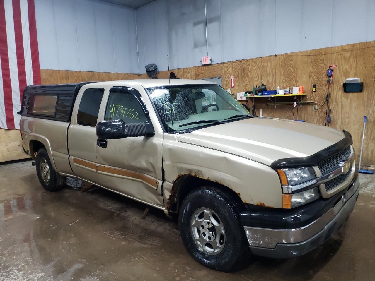 Photo 1 from auction – 2004 CHEVROLET SILVERADO with VIN 1GCEK19T84E205450