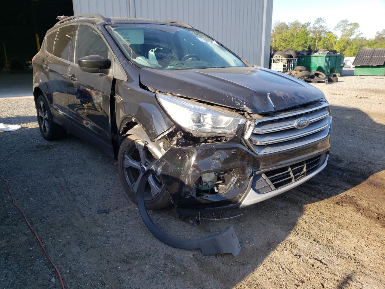 FORD ESCAPE SE 2017 with VIN 1FMCU0G99HUD49275 - Photo from auction