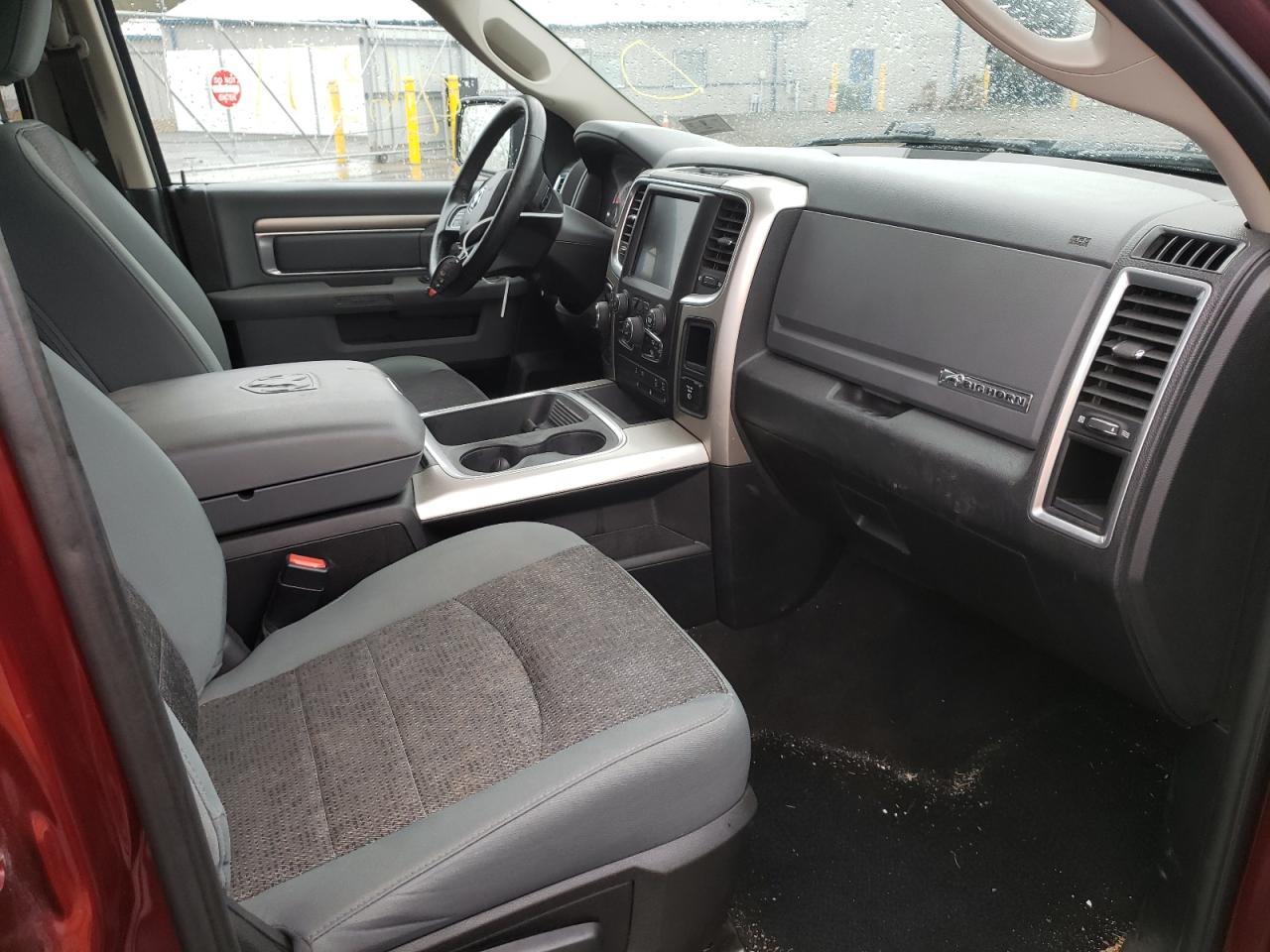 Photo 19 from auction – 2017 RAM 1500 SLT with VIN 1C6RR7LT1HS593029
