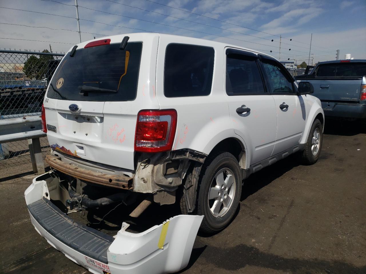 Photo 4 from auction – 2010 FORD ESCAPE XLS with VIN 1FMCU0C71AKC78580