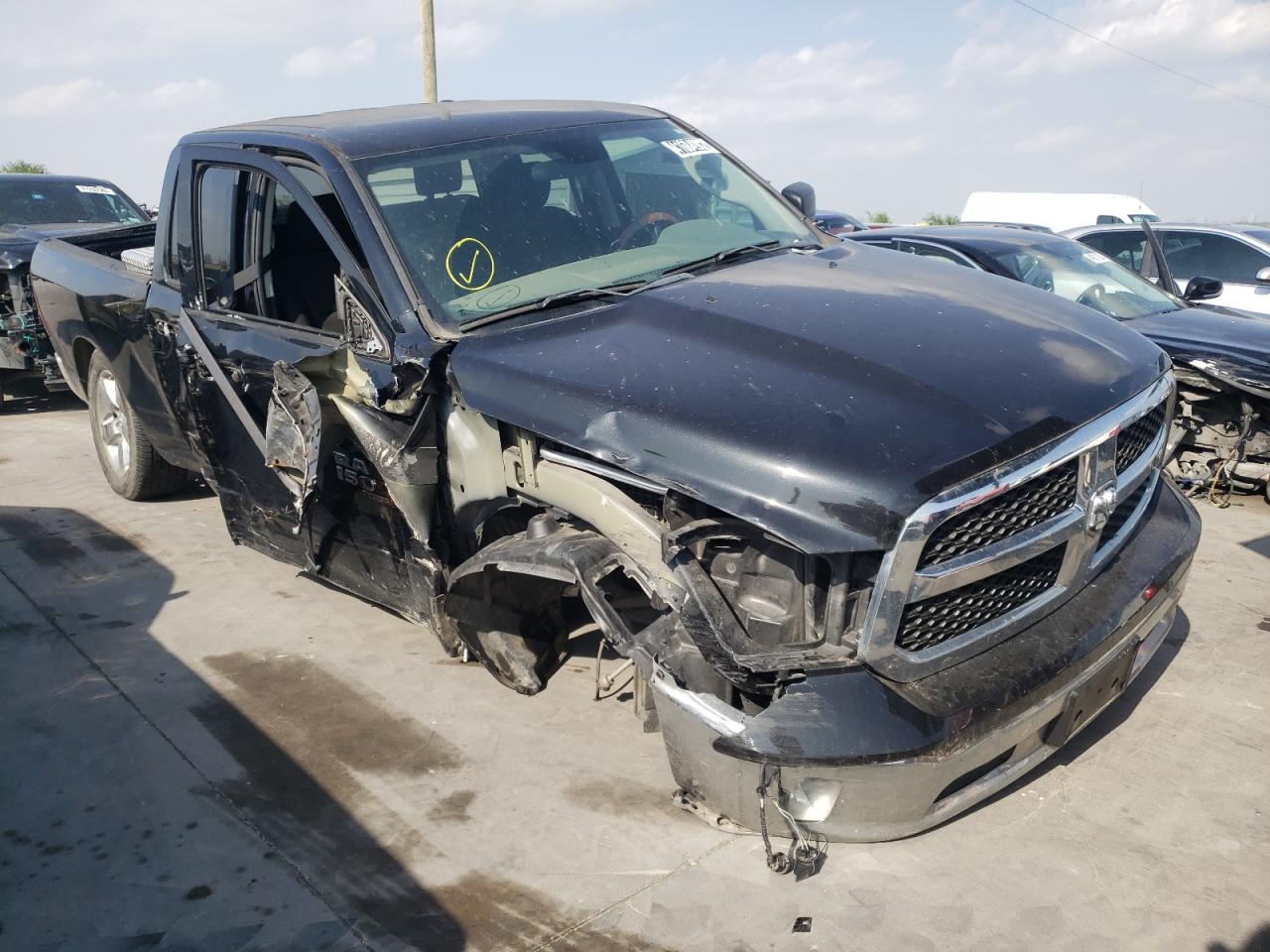 Photo 13 from auction – 2019 RAM 1500 CLASS with VIN 1C6RR6FG0KS555260