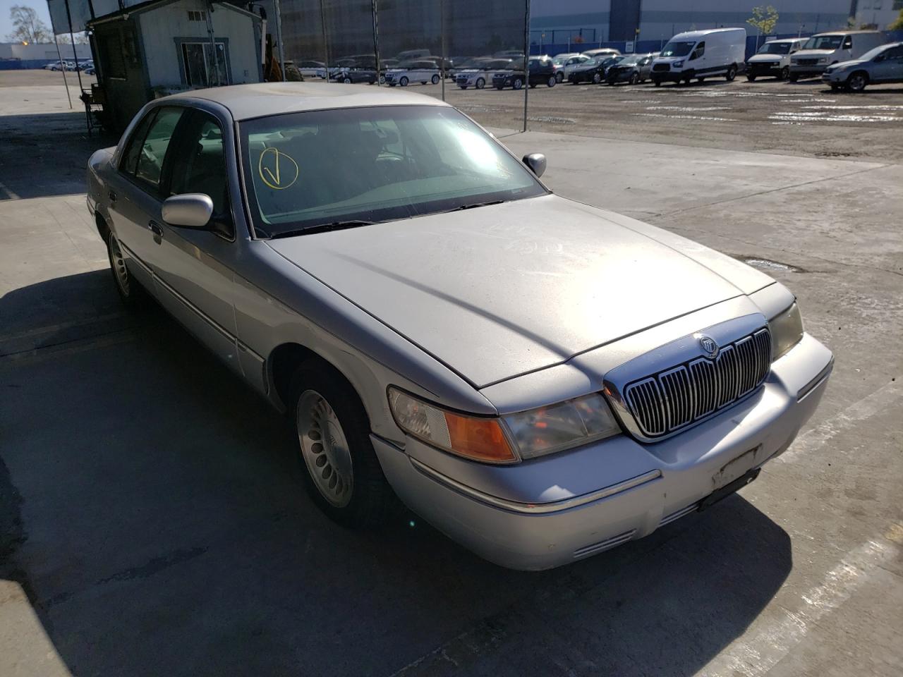 MERCURY GRAND MARQ 2002 with VIN 2MEFM75W22X662721 - Photo from auction