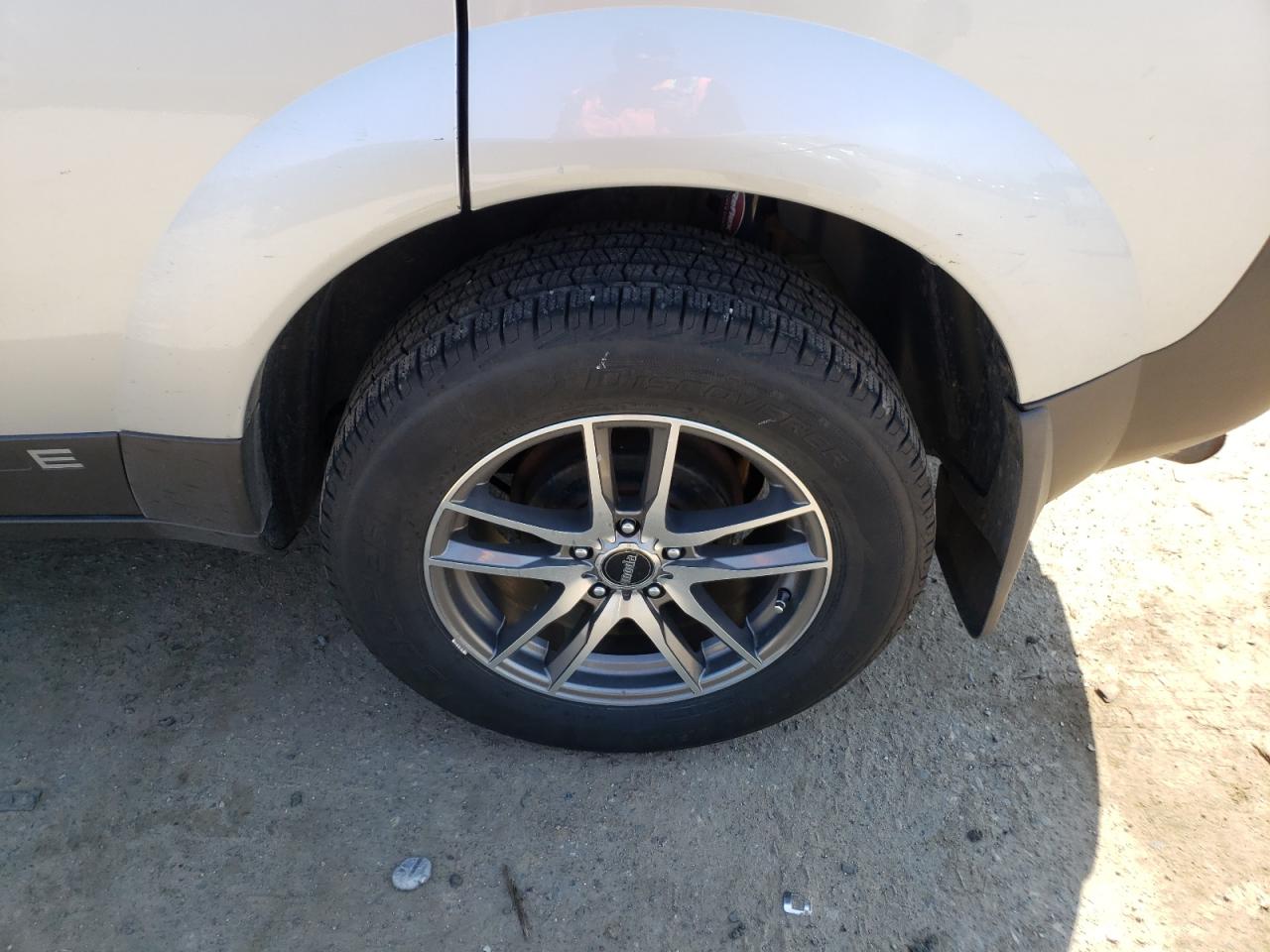 Photo 9 from auction – 2004 SATURN VUE with VIN 5GZCZ63444S823771