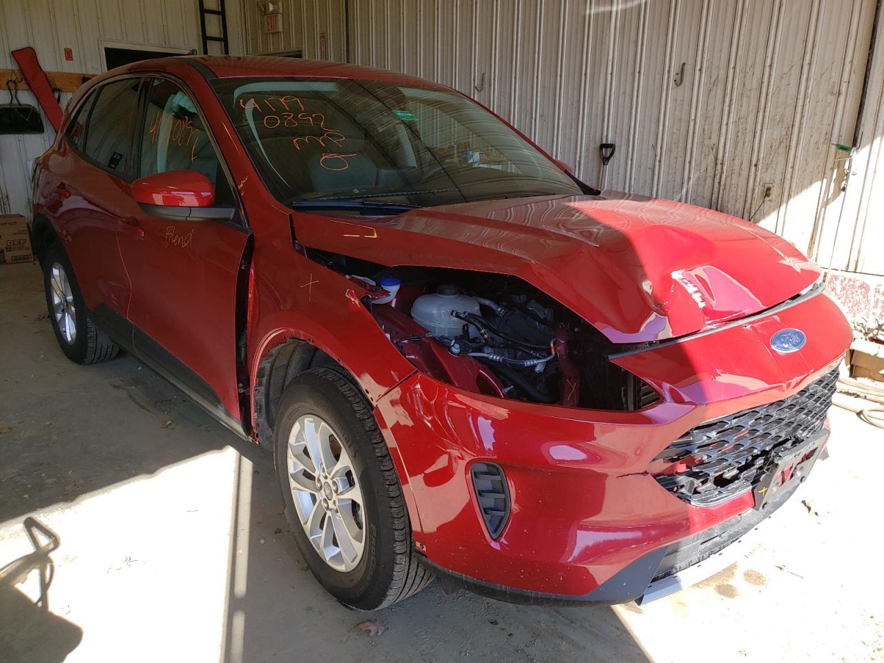 FORD ESCAPE SE 2020 with VIN 1FMCU9G64LUC73208 - Photo from auction