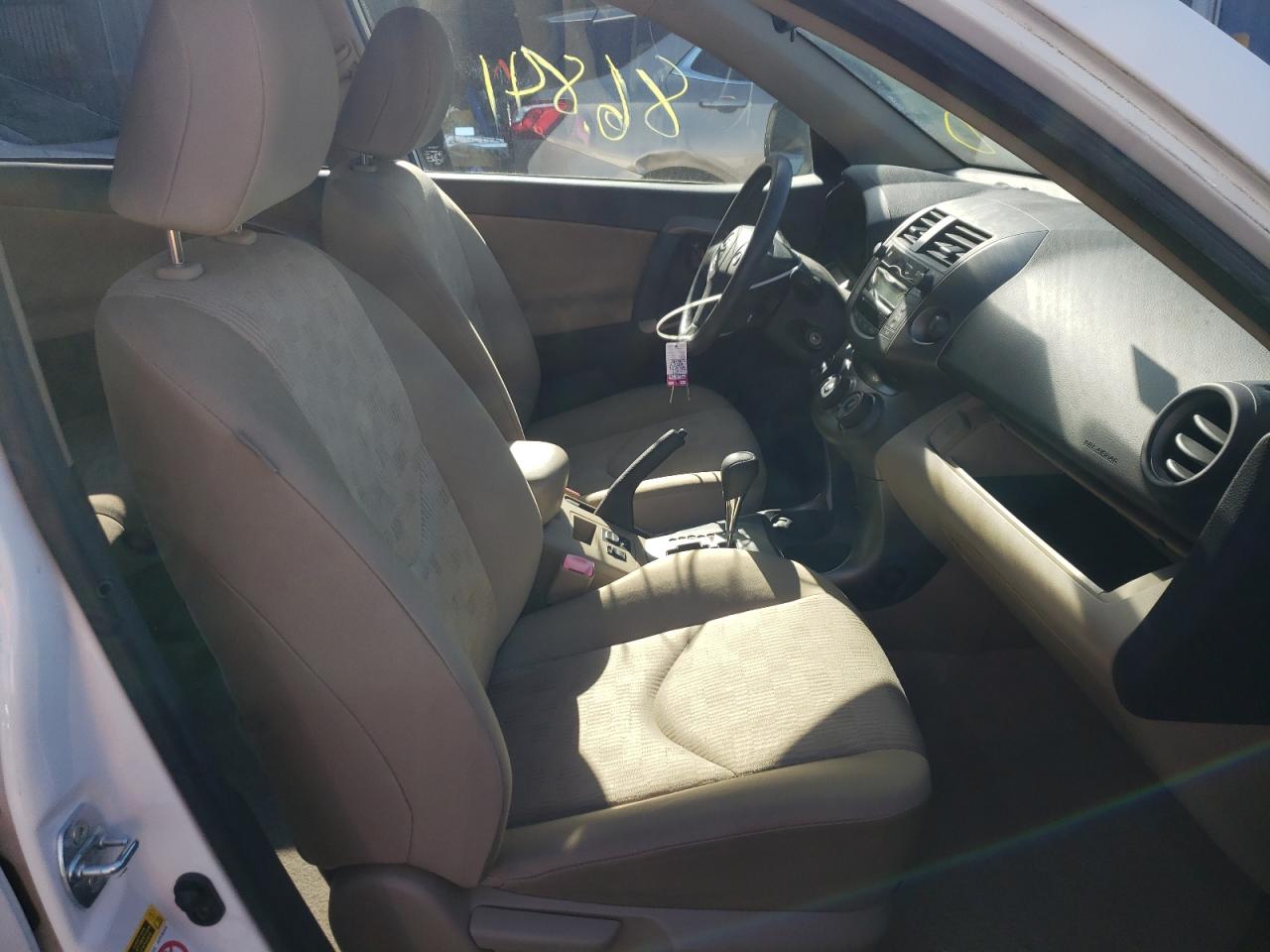 Photo 5 from auction – 2009 TOYOTA RAV4 with VIN JTMZF33V495008438