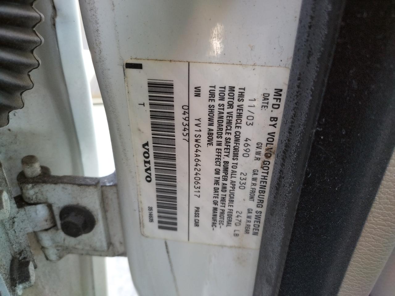 Photo 10 from auction – 2004 VOLVO V70 with VIN YV1SW64A642406317