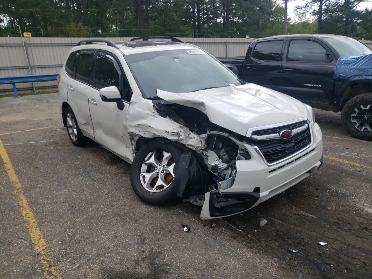 SUBARU FORESTER 2 2017 with VIN JF2SJAWC3HH567363 - Photo from auction