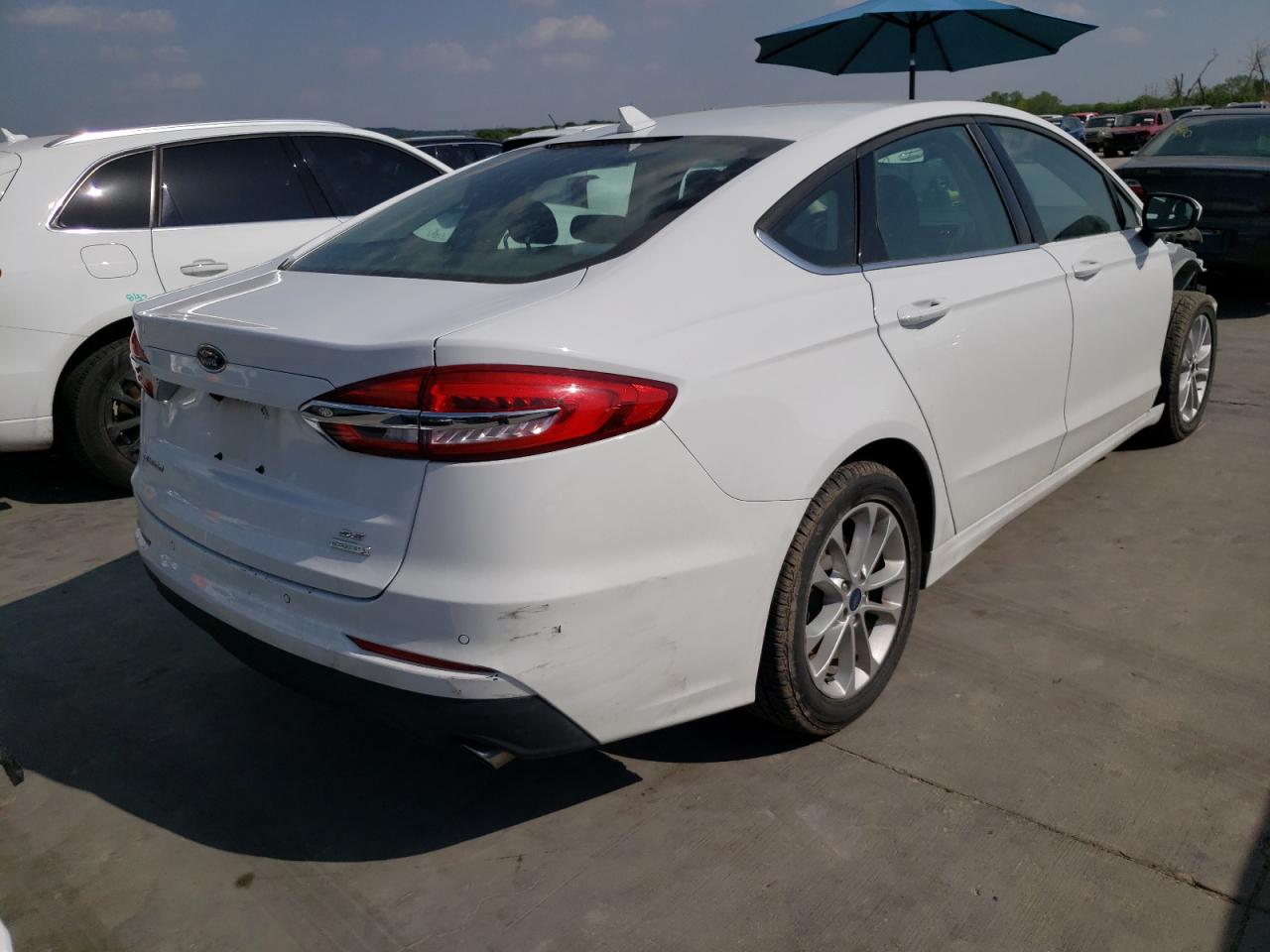 Photo 4 from auction – 2020 FORD FUSION SE with VIN 3FA6P0HD5LR136325