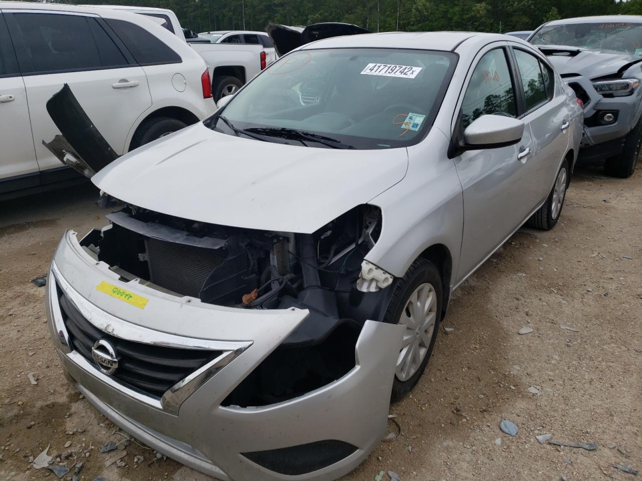 Photo 2 from auction – 2017 NISSAN VERSA S with VIN 3N1CN7AP0HL810054