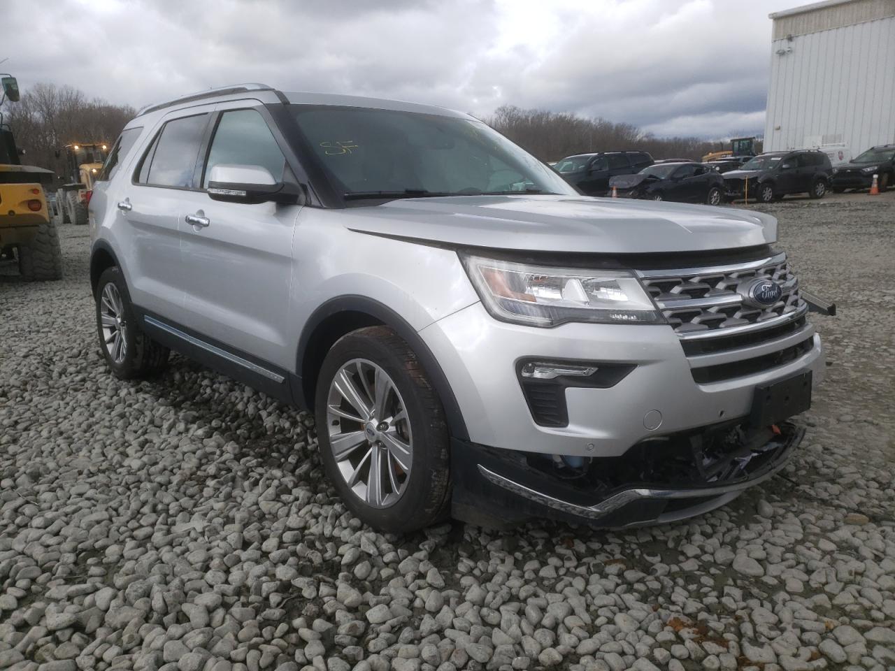 FORD EXPLORER L 2018 مع رقم تعريف المركبة 1FM5K8F84JGA70326 - صورة من المزاد