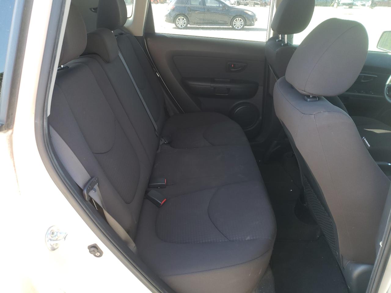 Photo 6 from auction – 2012 KIA SOUL with VIN KNDJT2A52C7356737