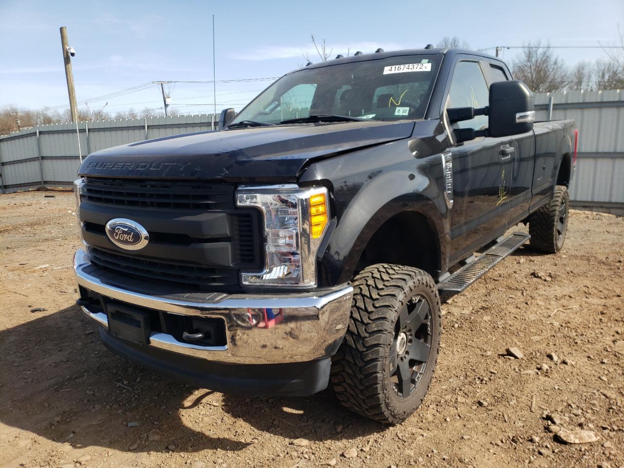 Photo 2 from auction – 2017 FORD F350 SUPER with VIN 1FT8X3B64HEB26104