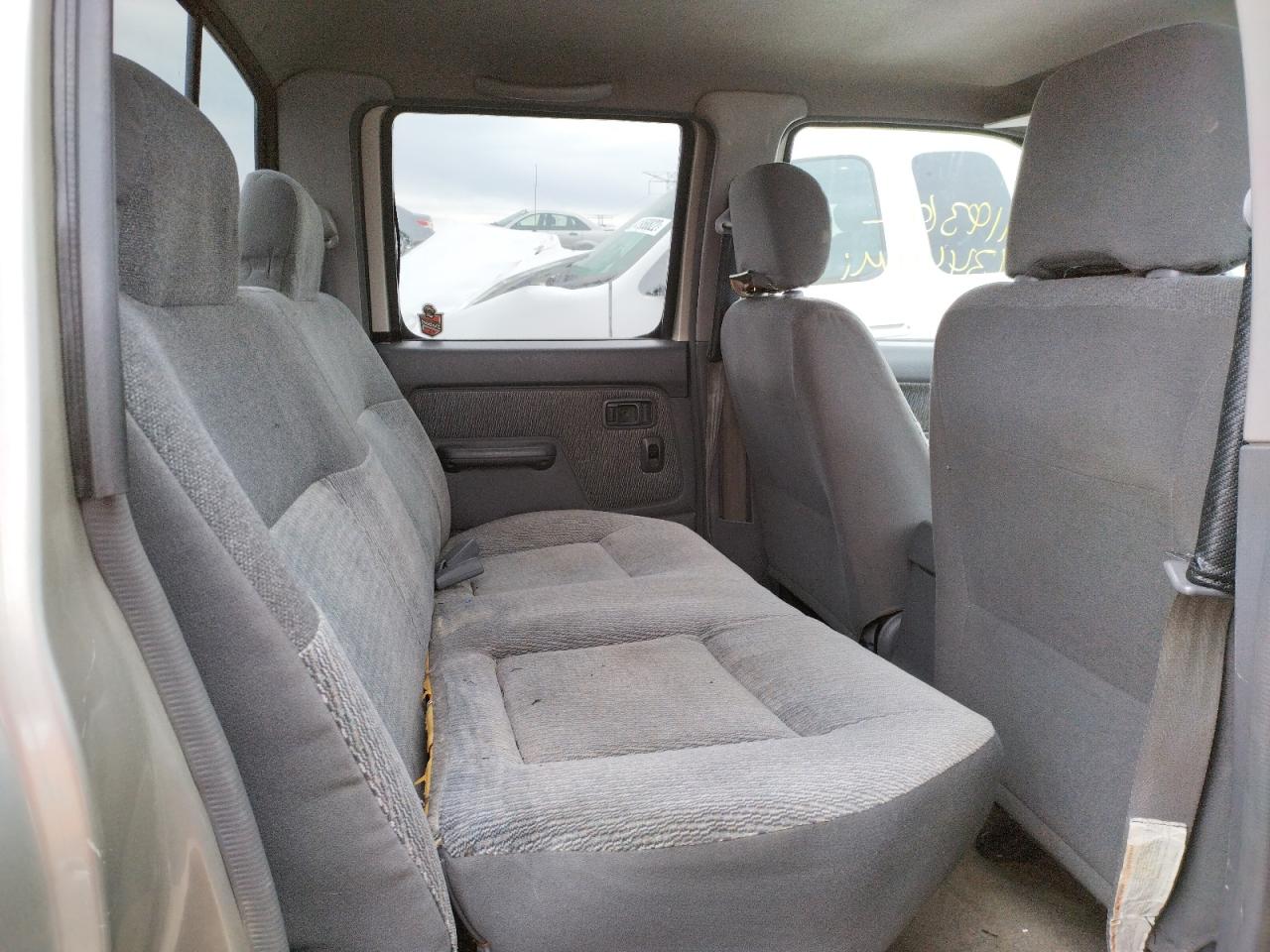 Photo 6 from auction – 2000 NISSAN FRONTIER C with VIN 1N6ED27T7YC352733
