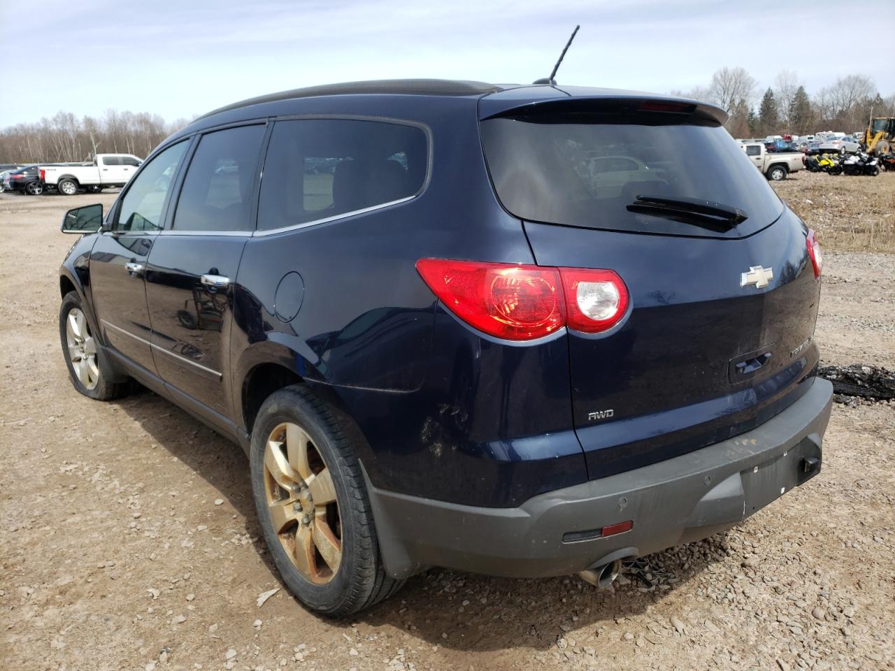 Photo 3 from auction – 2011 CHEVROLET TRAVERSE L with VIN 1GNKVLED4BJ138278