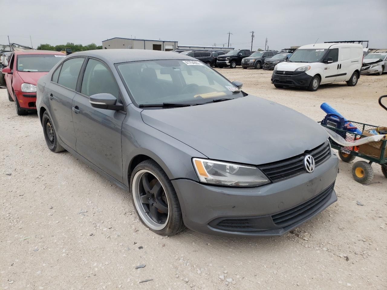 VOLKSWAGEN JETTA SE 2012 with VIN 3VWDP7AJ1CM463583 - Photo from auction
