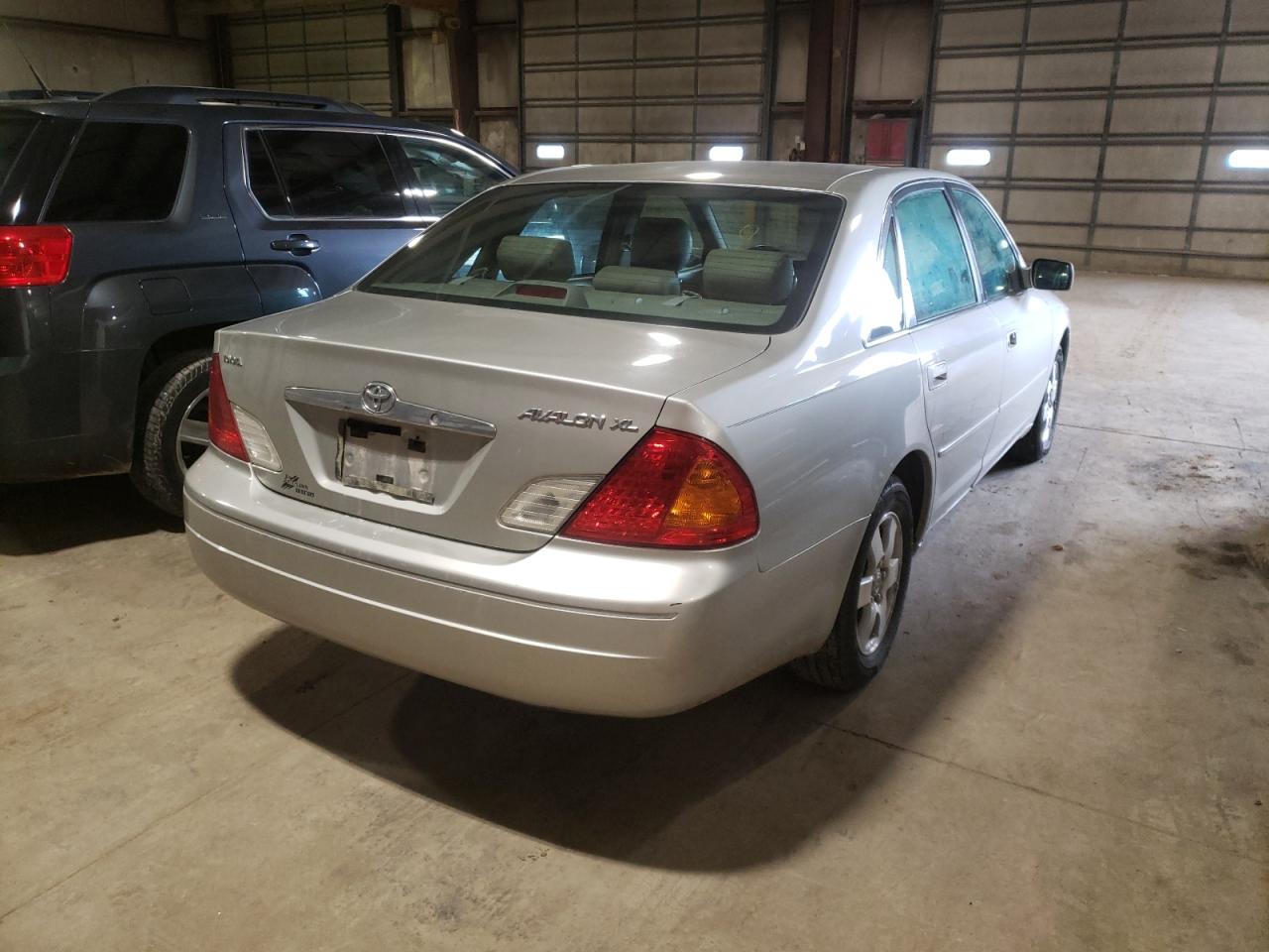 Photo 4 from auction – 2002 TOYOTA AVALON XL with VIN 4T1BF28B22U251764