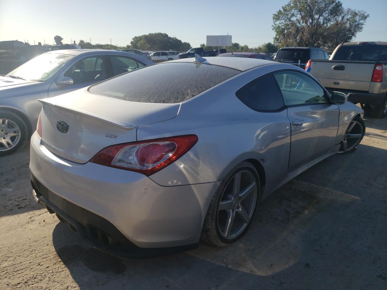 Photo 4 from auction – 2012 HYUNDAI GENESIS CO with VIN KMHHT6KD8CU074546