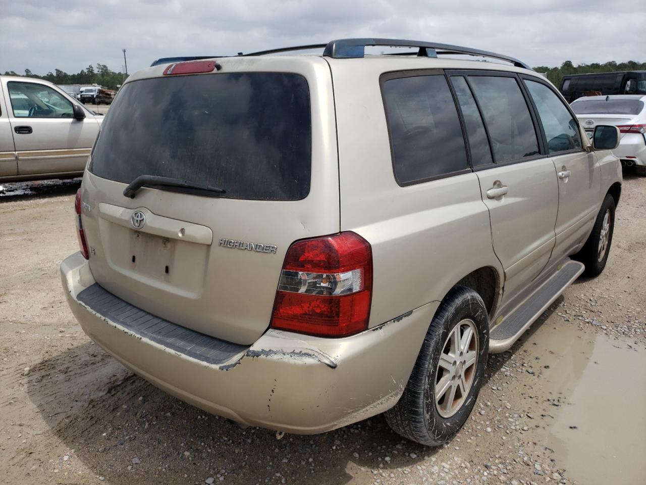 Photo 4 from auction – 2005 TOYOTA HIGHLANDER with VIN JTEGP21A750076153
