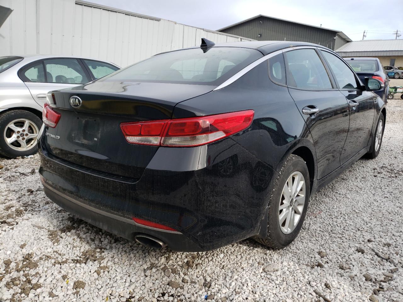 Photo 4 from auction – 2016 KIA OPTIMA with VIN 5XXGT4L32GG088562