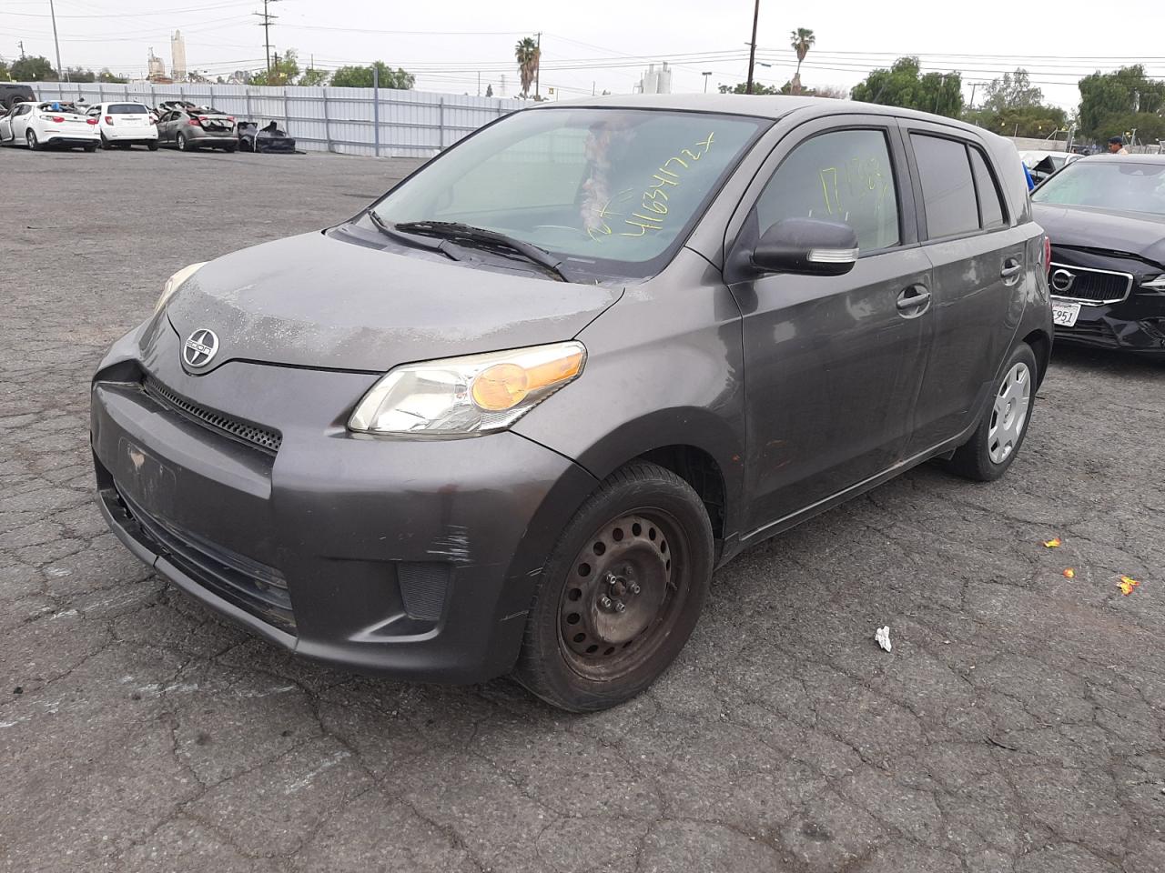 Photo 2 from auction – 2008 TOYOTA SCION XD with VIN JTKKU10418J007320