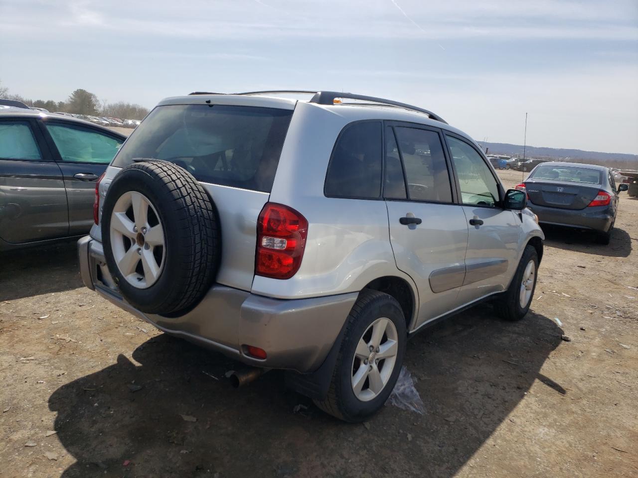 Photo 4 from auction – 2004 TOYOTA RAV4 with VIN JTEGD20V040009972