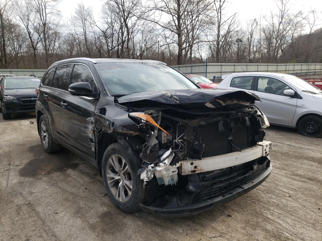 TOYOTA HIGHLANDER 2014 with VIN 5TDJKRFH2ES015863 - Photo from auction
