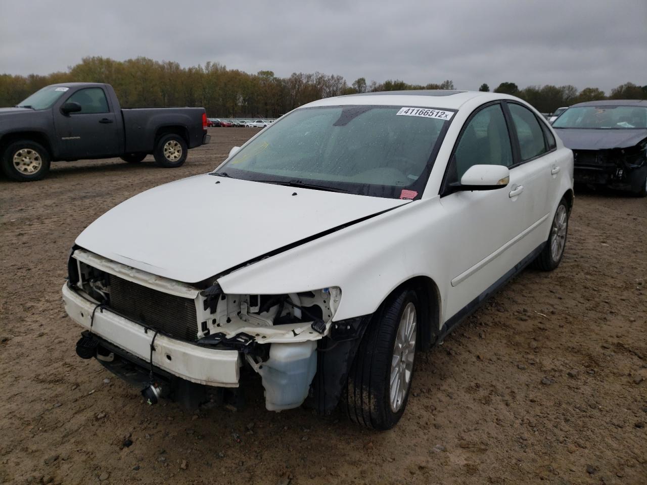 Photo 2 from auction – 2005 VOLVO S40 2.4I with VIN YV1MS382652086343