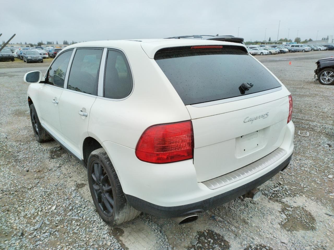Zdjęcie 3 z aukcji – 2004 PORSCHE CAYENNE S z VIN WP1AB29P54LA72051