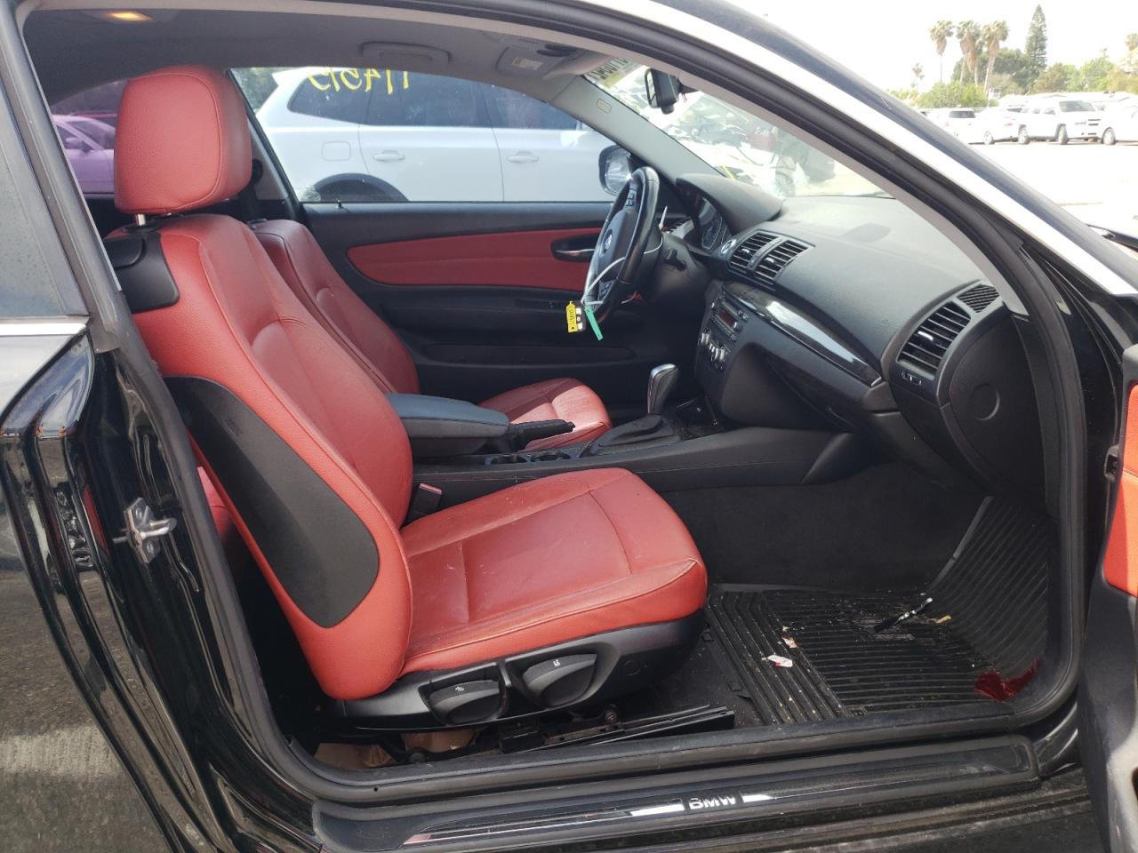 Photo 5 from auction – 2011 BMW 128 I with VIN WBAUP9C59BVL90575