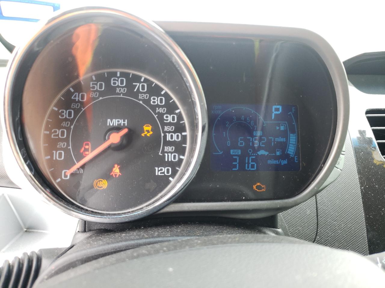 Photo 8 from auction – 2014 CHEVROLET SPARK 1LT with VIN KL8CD6S96EC521254