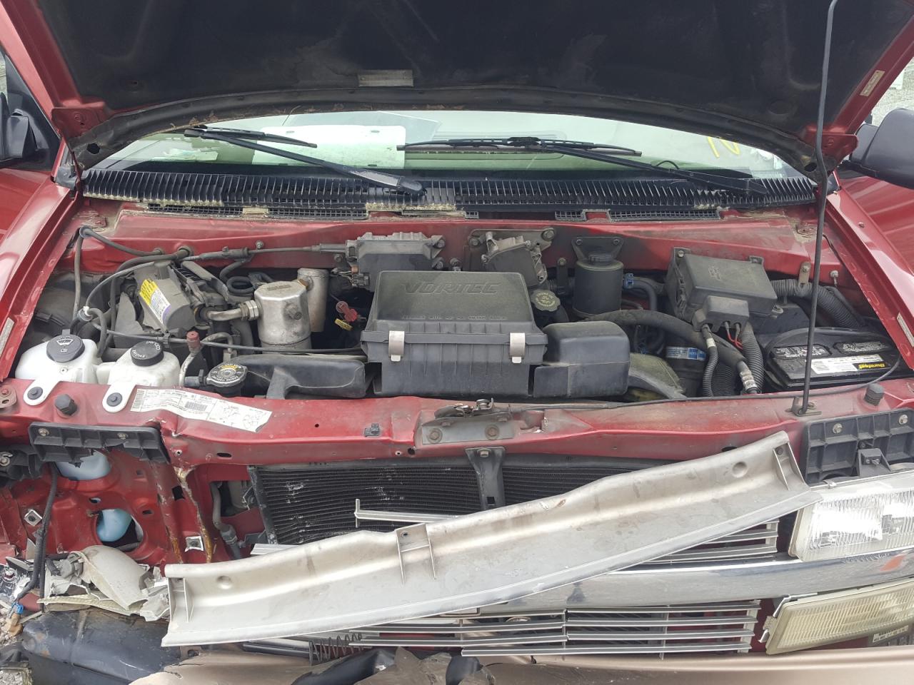Photo 7 from auction – 2000 CHEVROLET ASTRO with VIN 1GNDM19WXYB155388