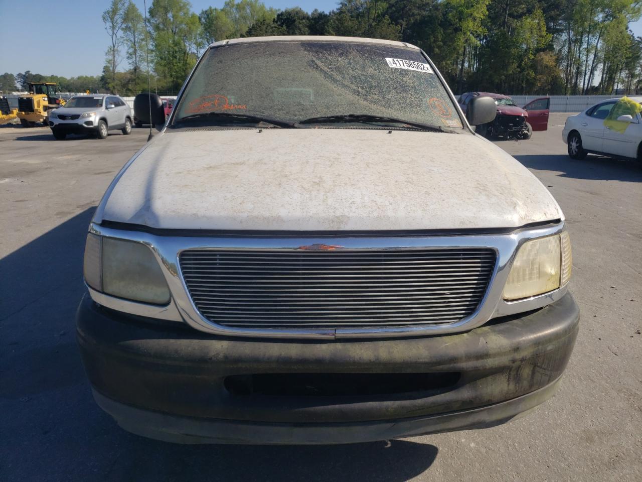 Photo 9 from auction – 1997 FORD F150 with VIN 1FTEF1764VND40511