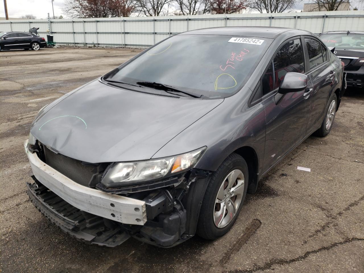 Photo 2 from auction – 2013 HONDA CIVIC LX with VIN 19XFB2F56DE002903