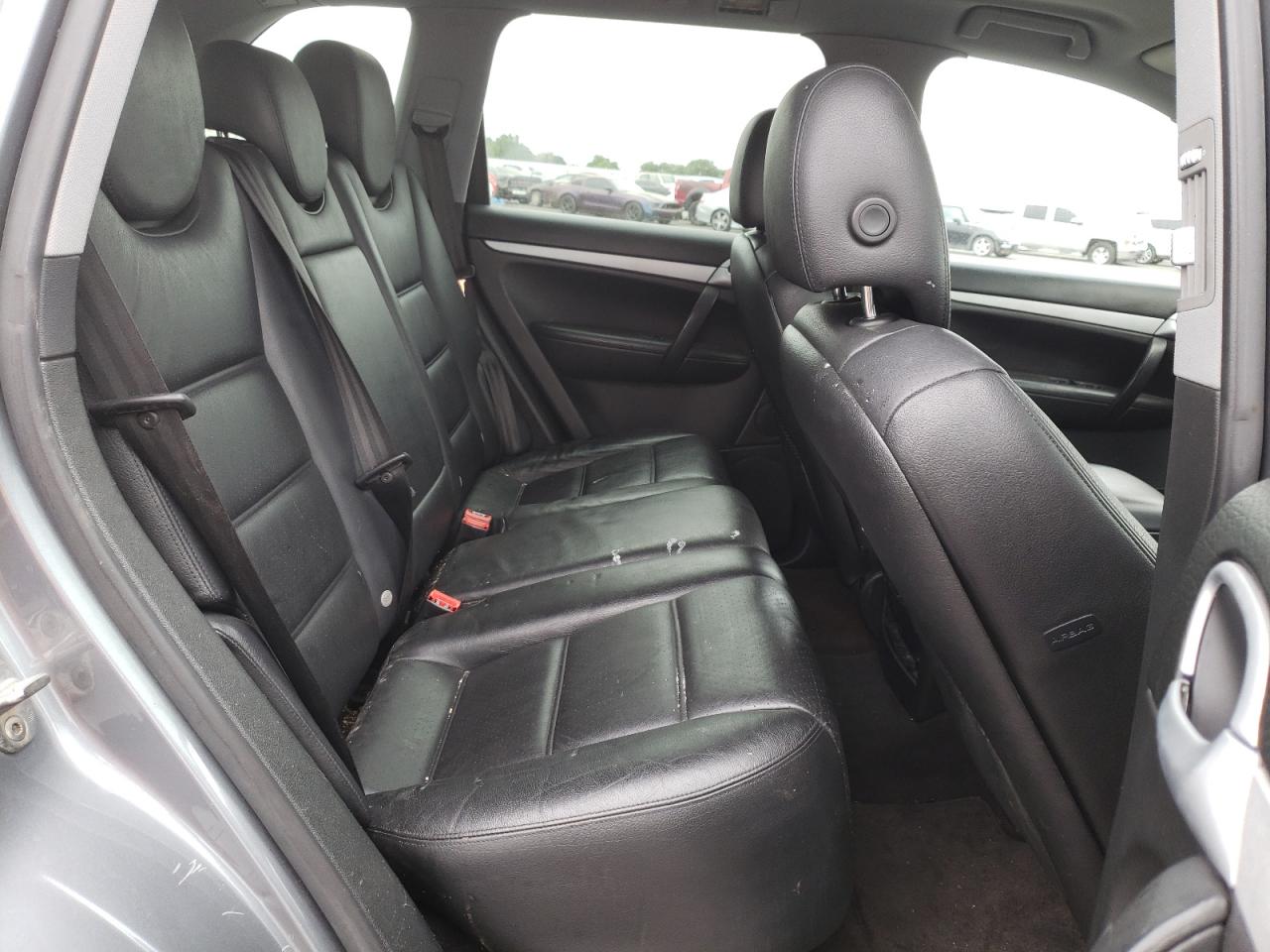 Photo 6 from auction – 2005 PORSCHE CAYENNE with VIN WP1AA29P75LA25415