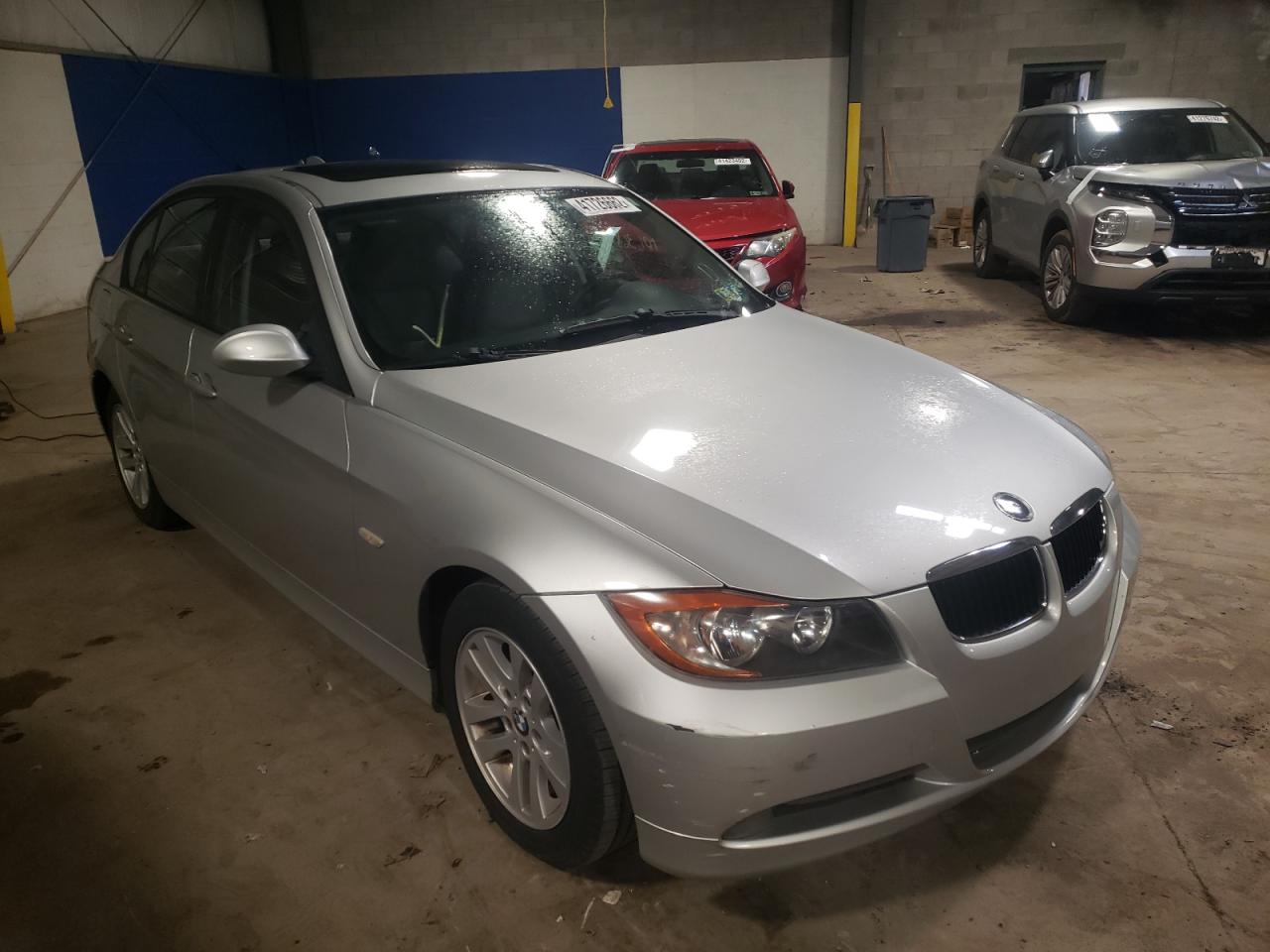 BMW 325 I AUTO 2006 with VIN WBAVB17526NK39761 - Photo from auction