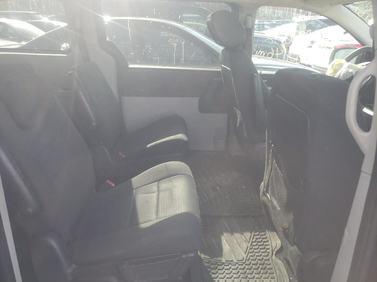 Photo 5 from auction – 2010 DODGE GRAND CARA with VIN 2D4RN5D10AR159443