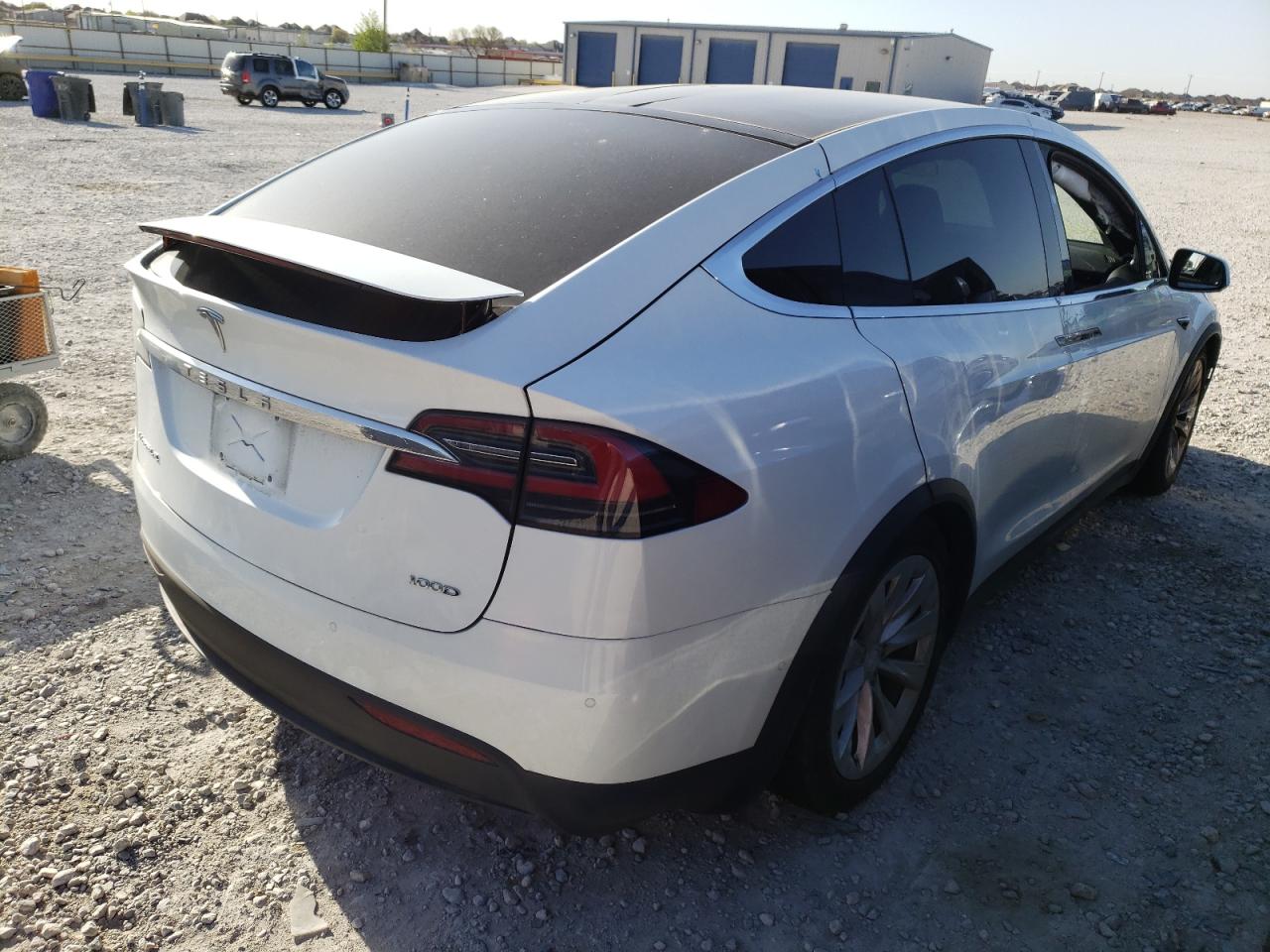 Photo 4 from auction – 2018 TESLA MODEL X with VIN 5YJXCAE20JF141739