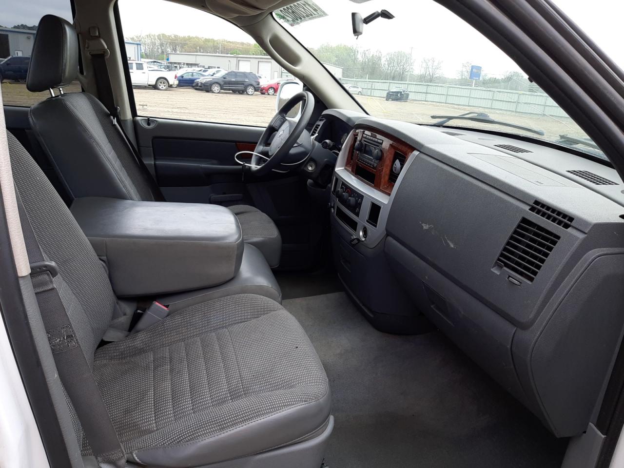 Photo 5 from auction – 2006 DODGE RAM 1500 S with VIN 1D7HA18K76J231644