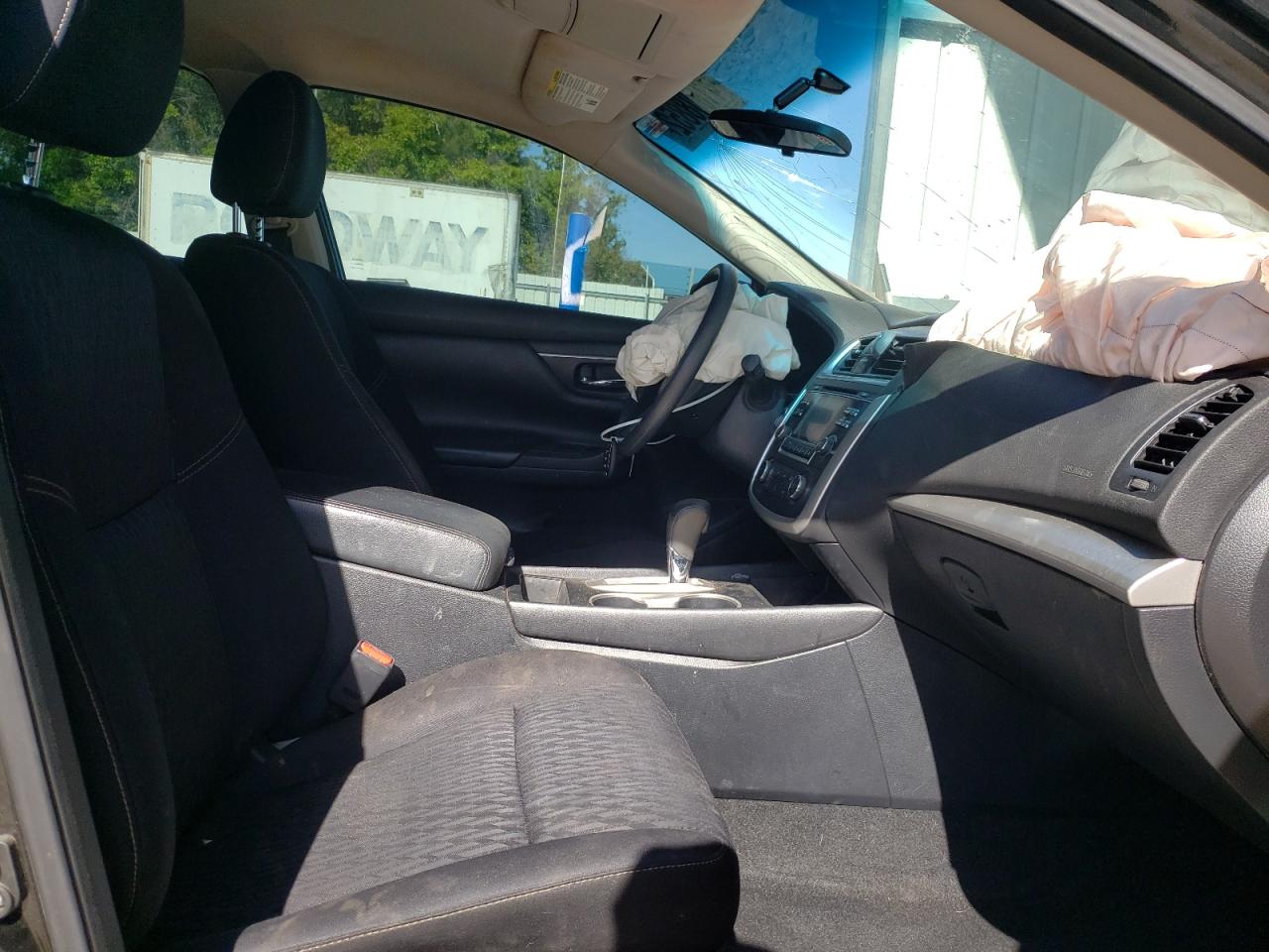 Photo 5 from auction – 2017 NISSAN ALTIMA 2.5 with VIN 1N4AL3AP9HC201405