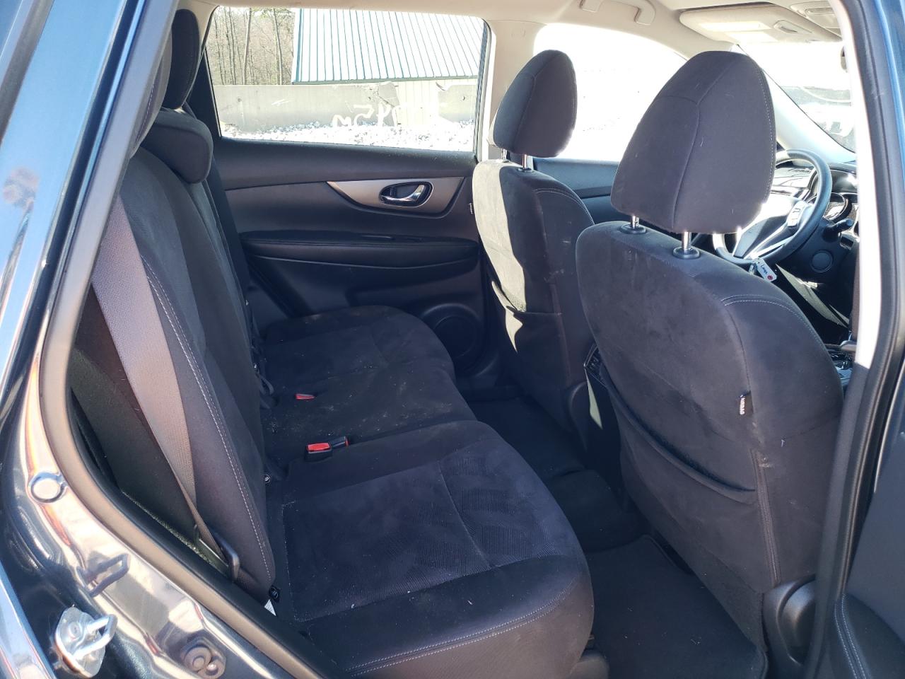 Photo 6 from auction – 2015 NISSAN ROGUE S with VIN KNMAT2MV4FP551884