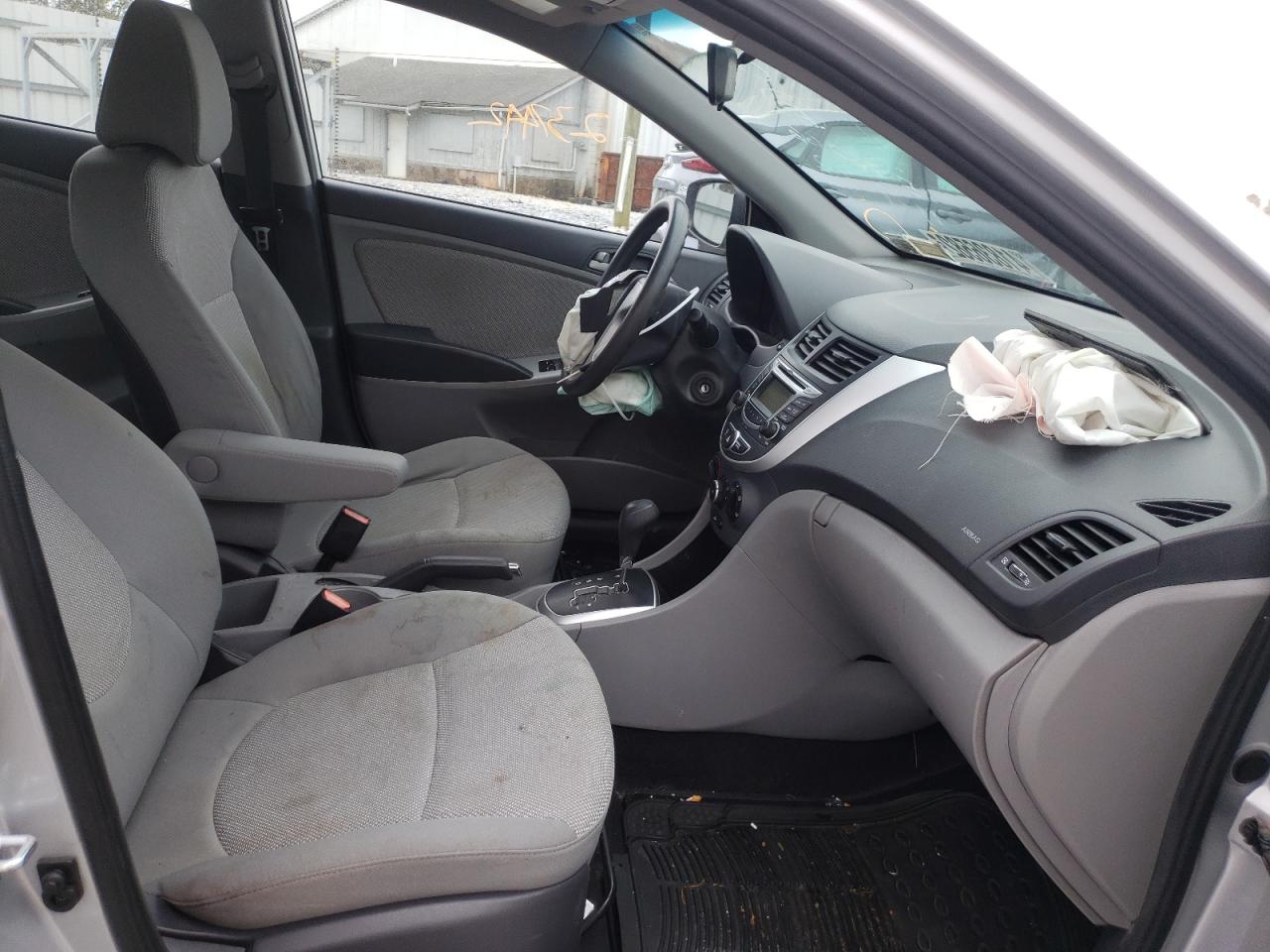 Photo 5 from auction – 2013 HYUNDAI ACCENT GLS with VIN KMHCT4AE0DU576266