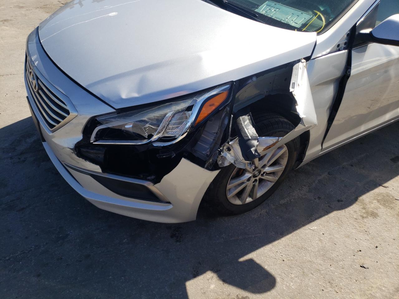 Photo 9 from auction – 2016 HYUNDAI SONATA SE with VIN 5NPE24AF8GH352945