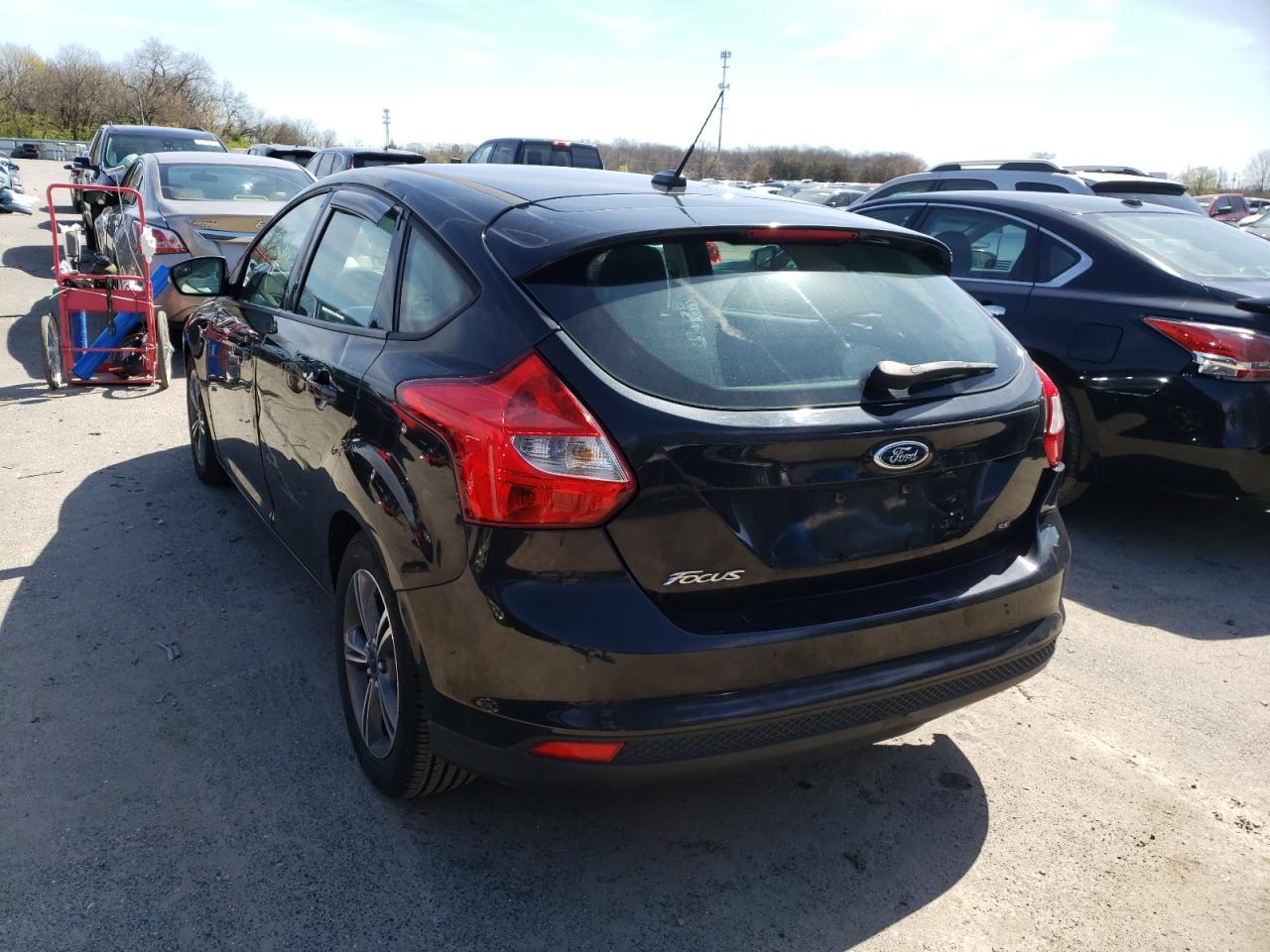 Photo 3 from auction – 2014 FORD FOCUS SE with VIN 1FADP3K24EL251225