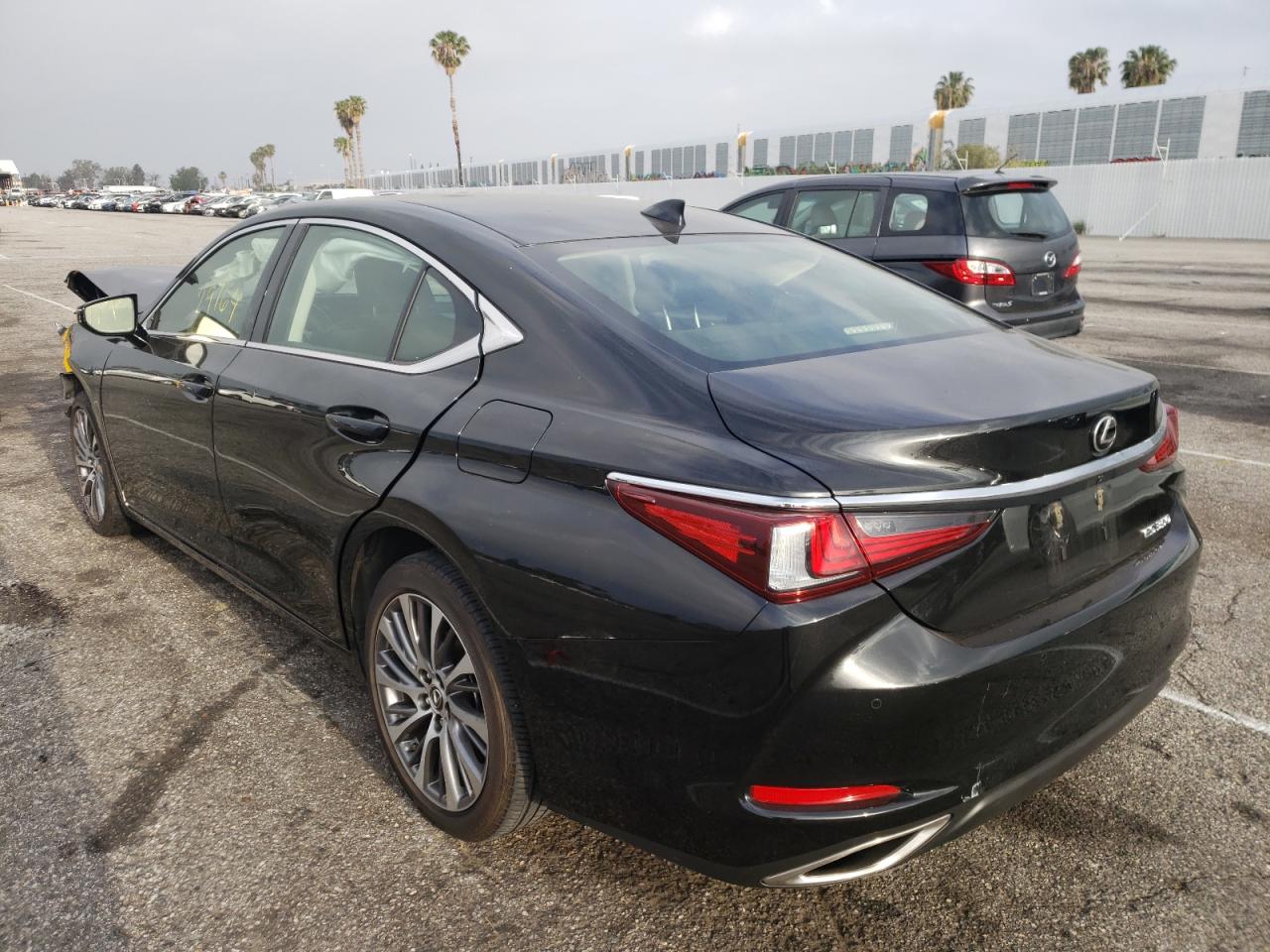 Photo 3 from auction – 2019 LEXUS ES 350 with VIN JTHBZ1B12K2003434