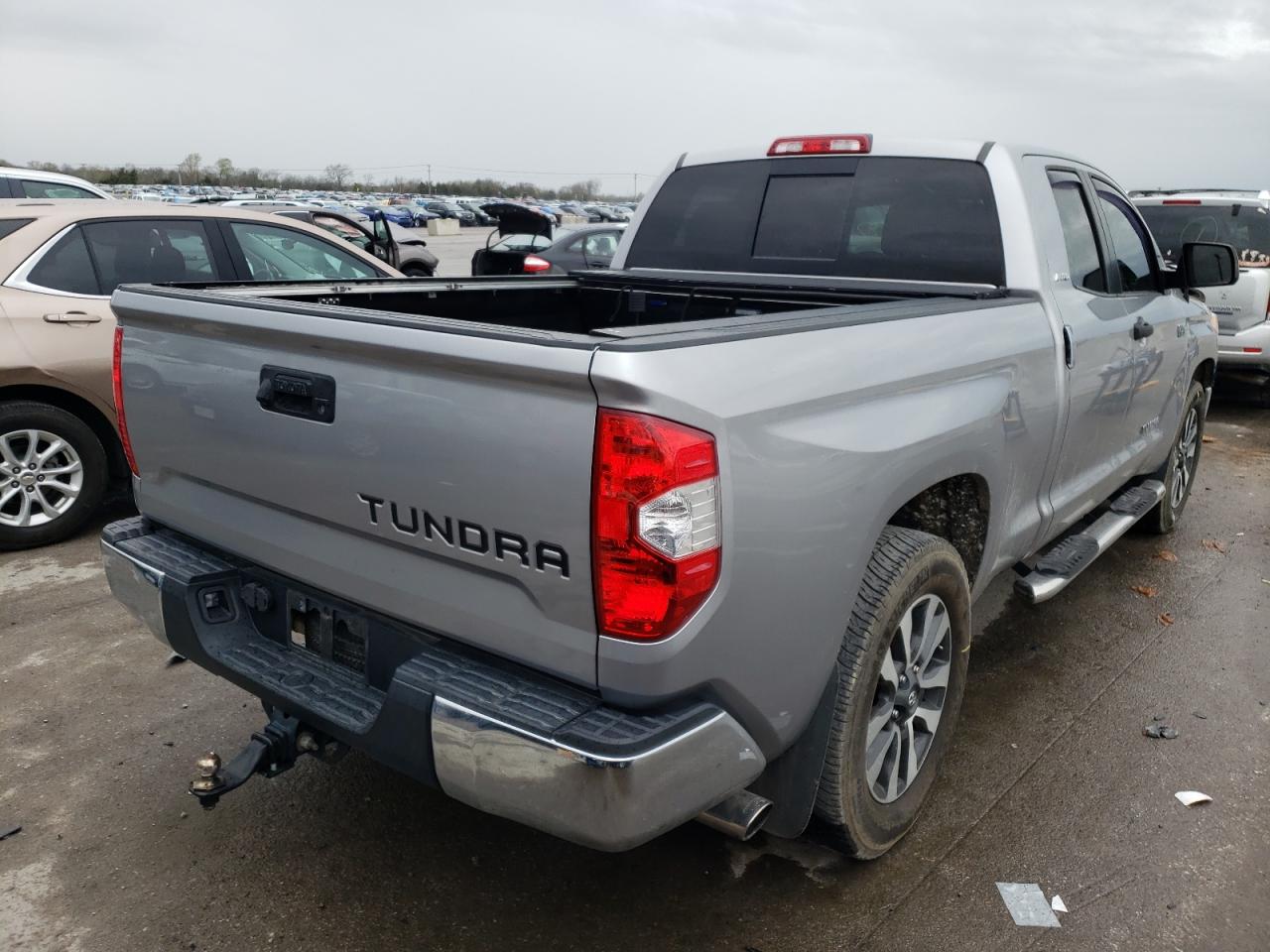 Photo 4 from auction – 2015 TOYOTA TUNDRA DOU with VIN 5TFRY5F12FX184550