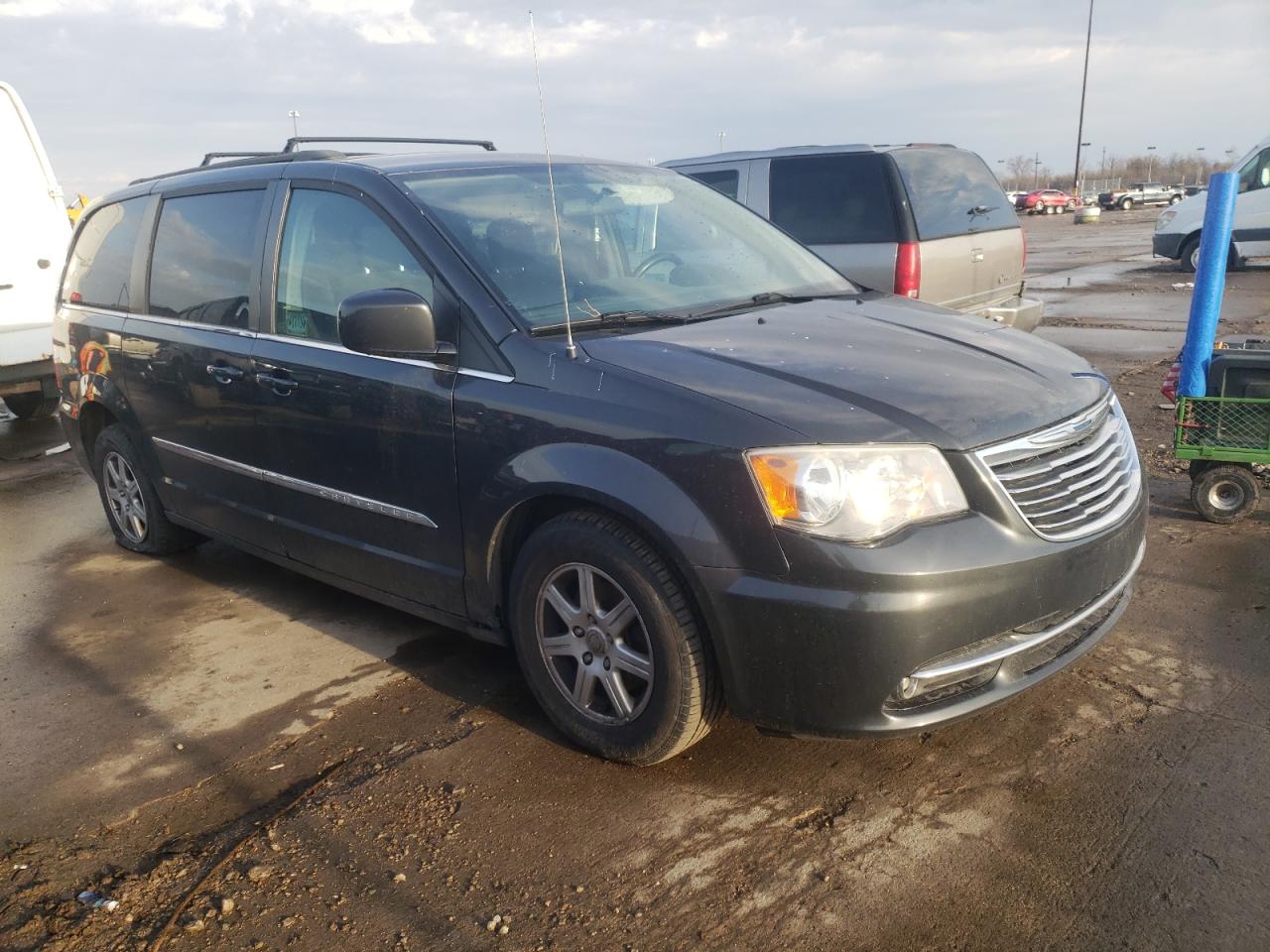 CHRYSLER TOWN & COU 2011 with VIN 2A4RR5DG8BR716147 - Photo from auction