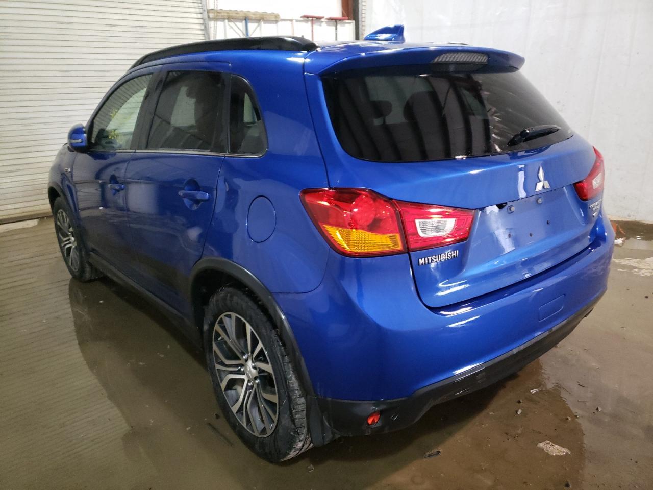 Photo 3 from auction – 2017 MITSUBISHI OUTLANDER with VIN JA4AR4AW2HZ017825