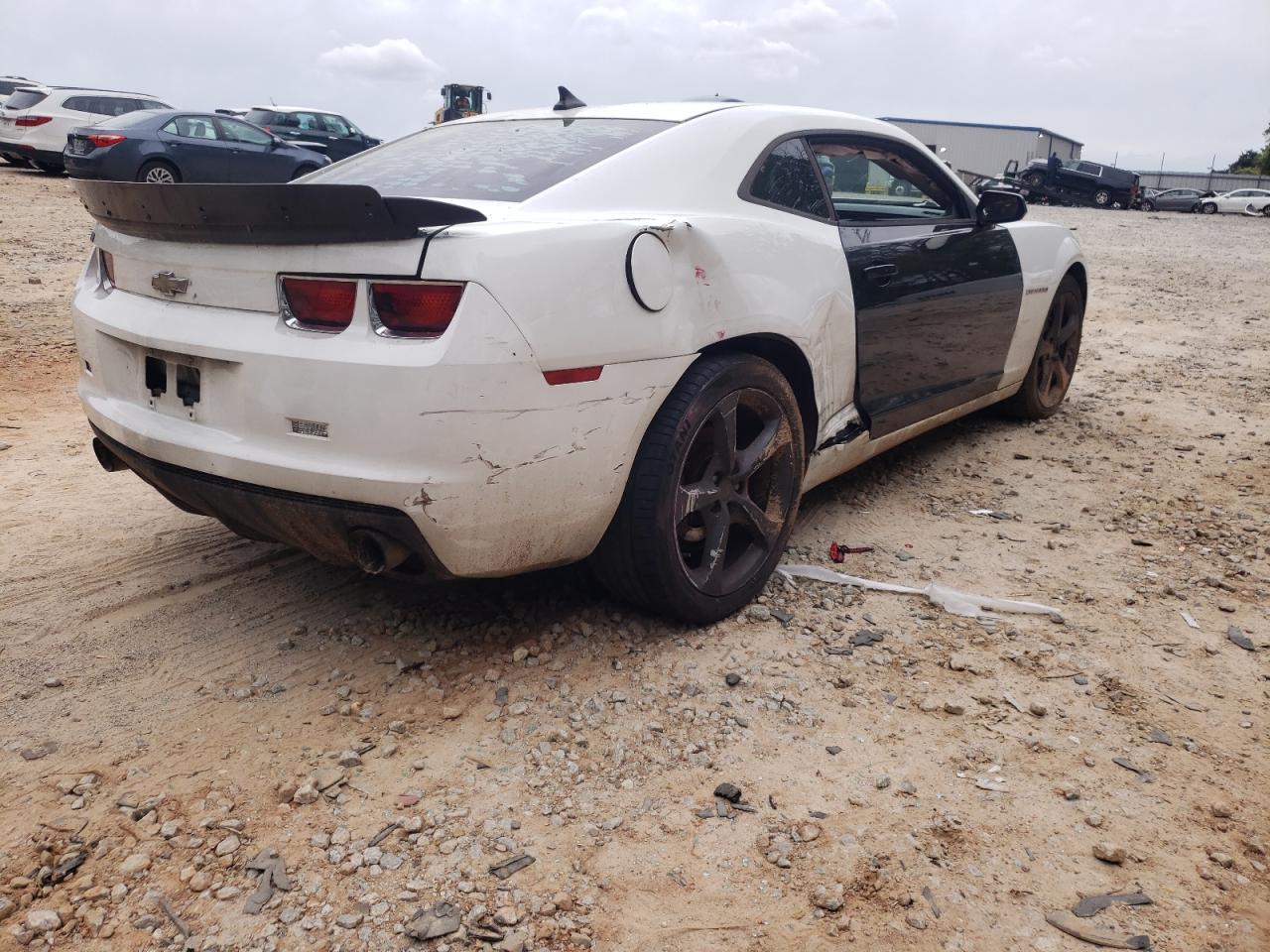 Photo 4 from auction – 2013 CHEVROLET CAMARO LS with VIN 2G1FA1E35D9151470