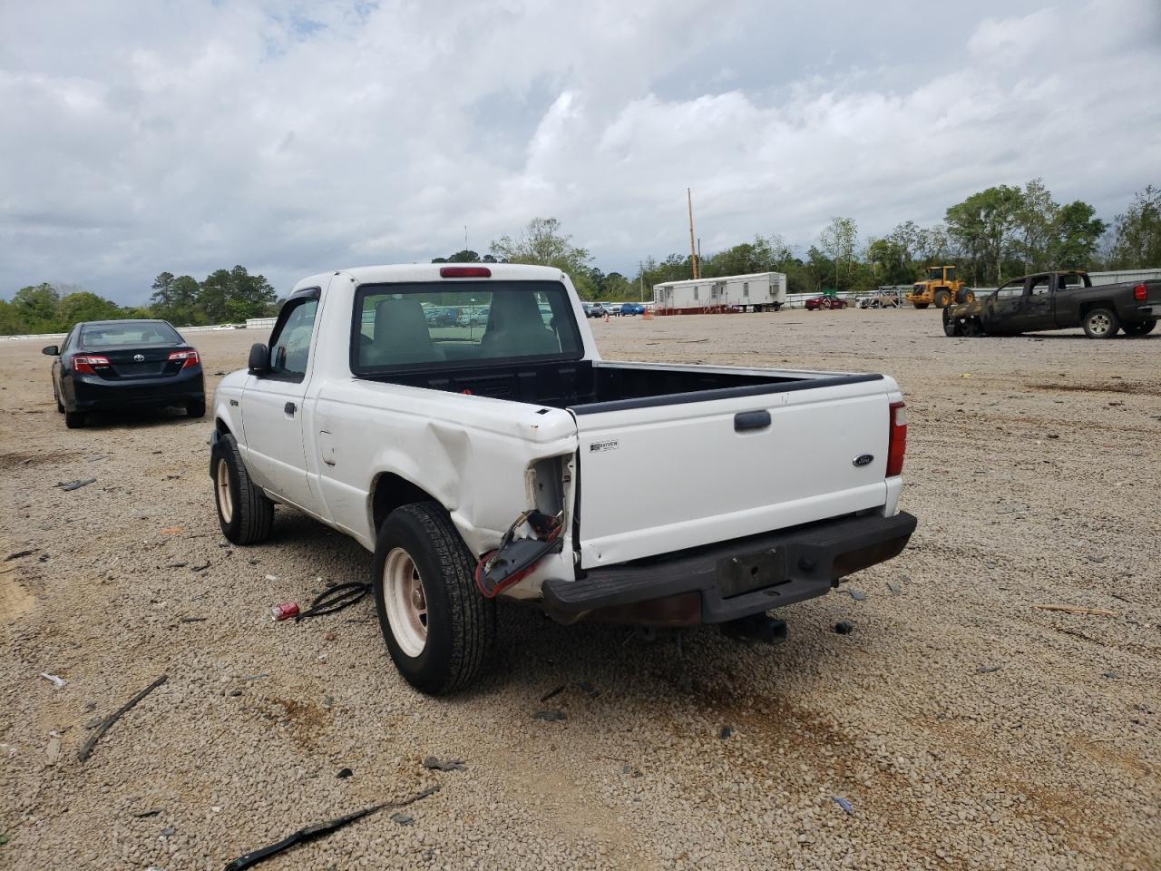 Photo 3 from auction – 2005 FORD RANGER with VIN 1FTYR10U25PA57347