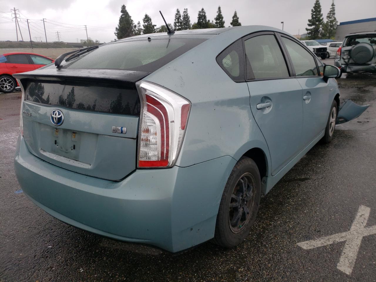 Photo 4 from auction – 2013 TOYOTA PRIUS with VIN JTDKN3DU0D1688087